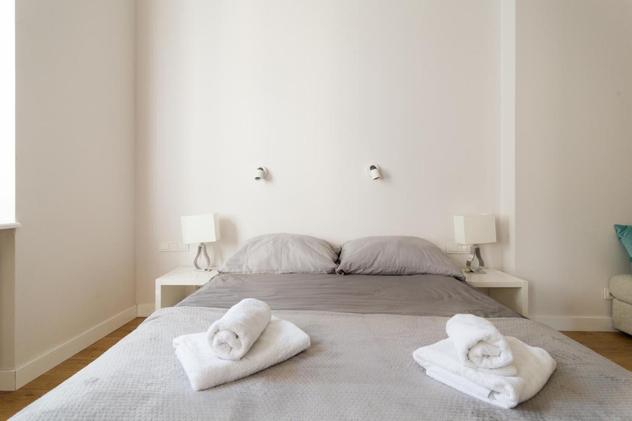 Lovers Nest Apartment คราคูฟ ภายนอก รูปภาพ